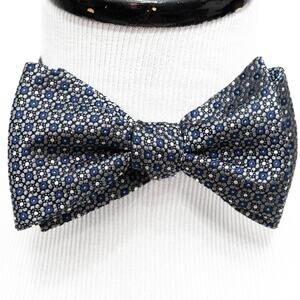 Daniel Cremieux Blue Geometric Circle 100% Silk Self Tie Bow Tie